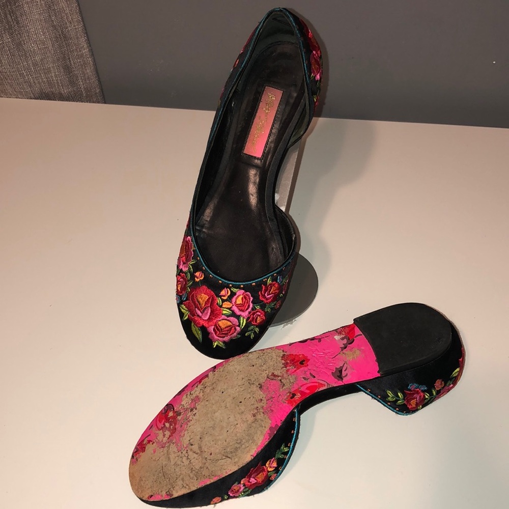 Betsey Johnson Jonila Embroidered Flats - Picture 3 of 10